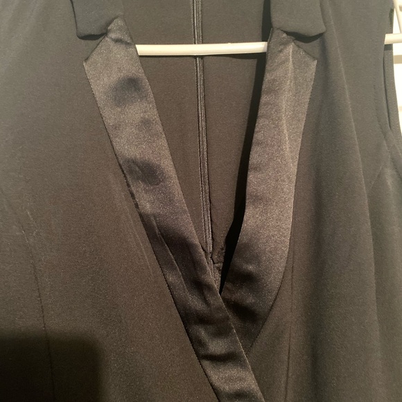 NY&Co Bodysuit - Picture 2 of 4